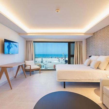Apartamentos Playa Victoria 카디스 외부 사진