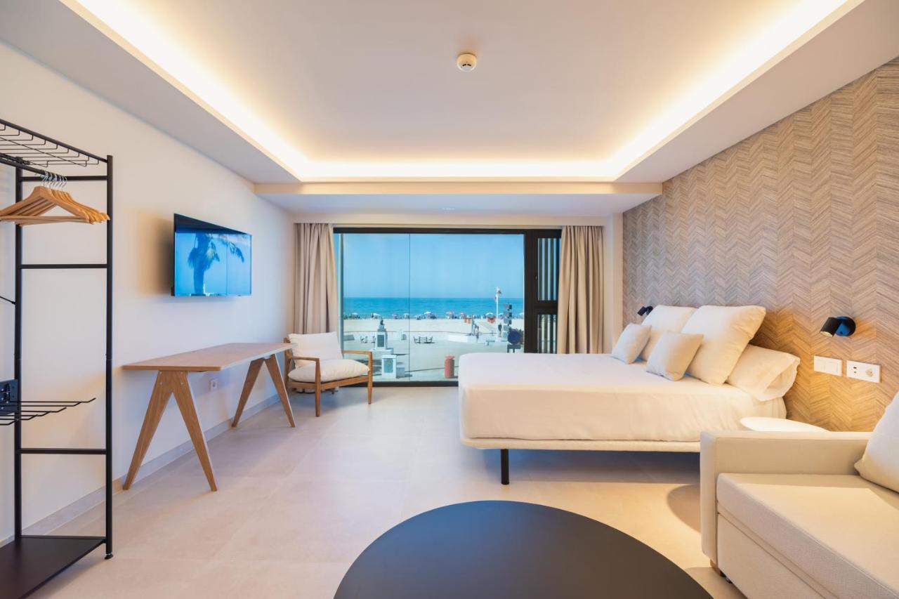 Apartamentos Playa Victoria 카디스 외부 사진